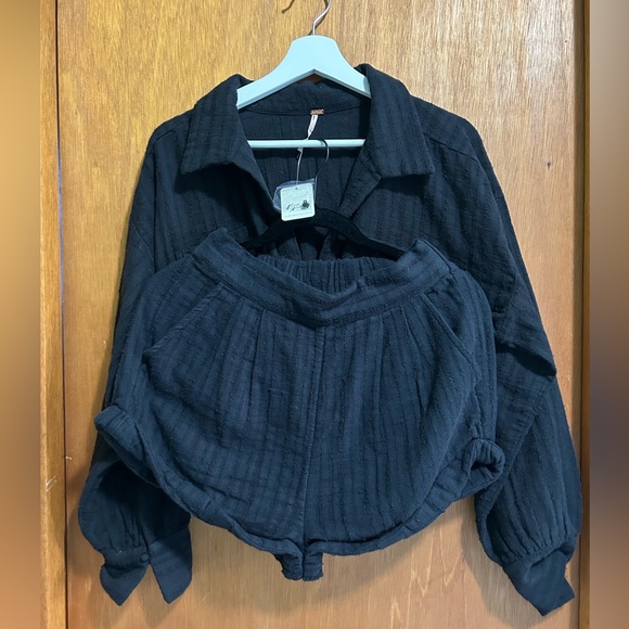 NWT Free People Stay Cool Set: Size XS Black, Sold out on their website - Picture 4 of 10